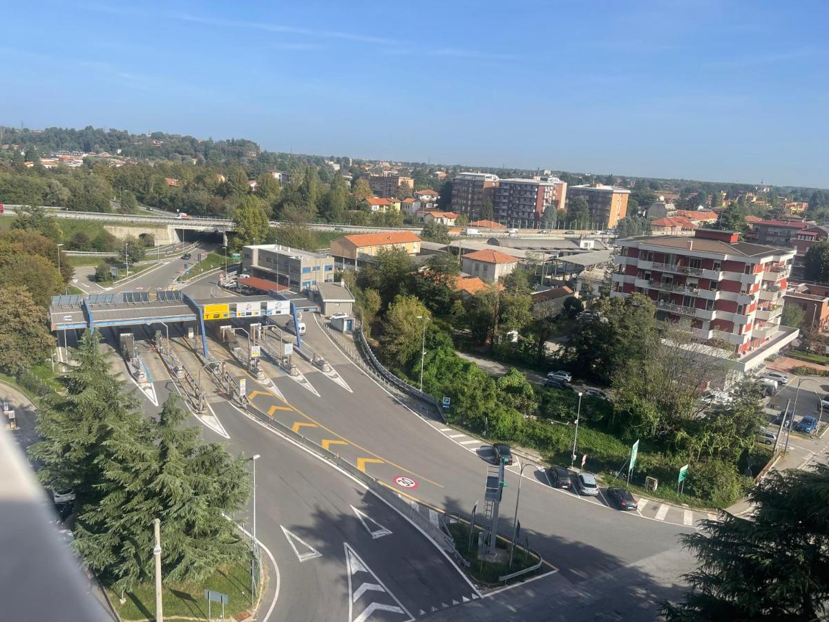 White Palace Malpensa Gallarate Buitenkant foto